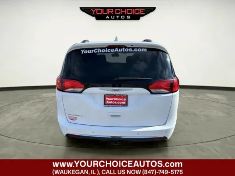 More photos of 2020 Chrysler Pacifica Touring L Plus at Your Choice Autos - Waukegan, IL