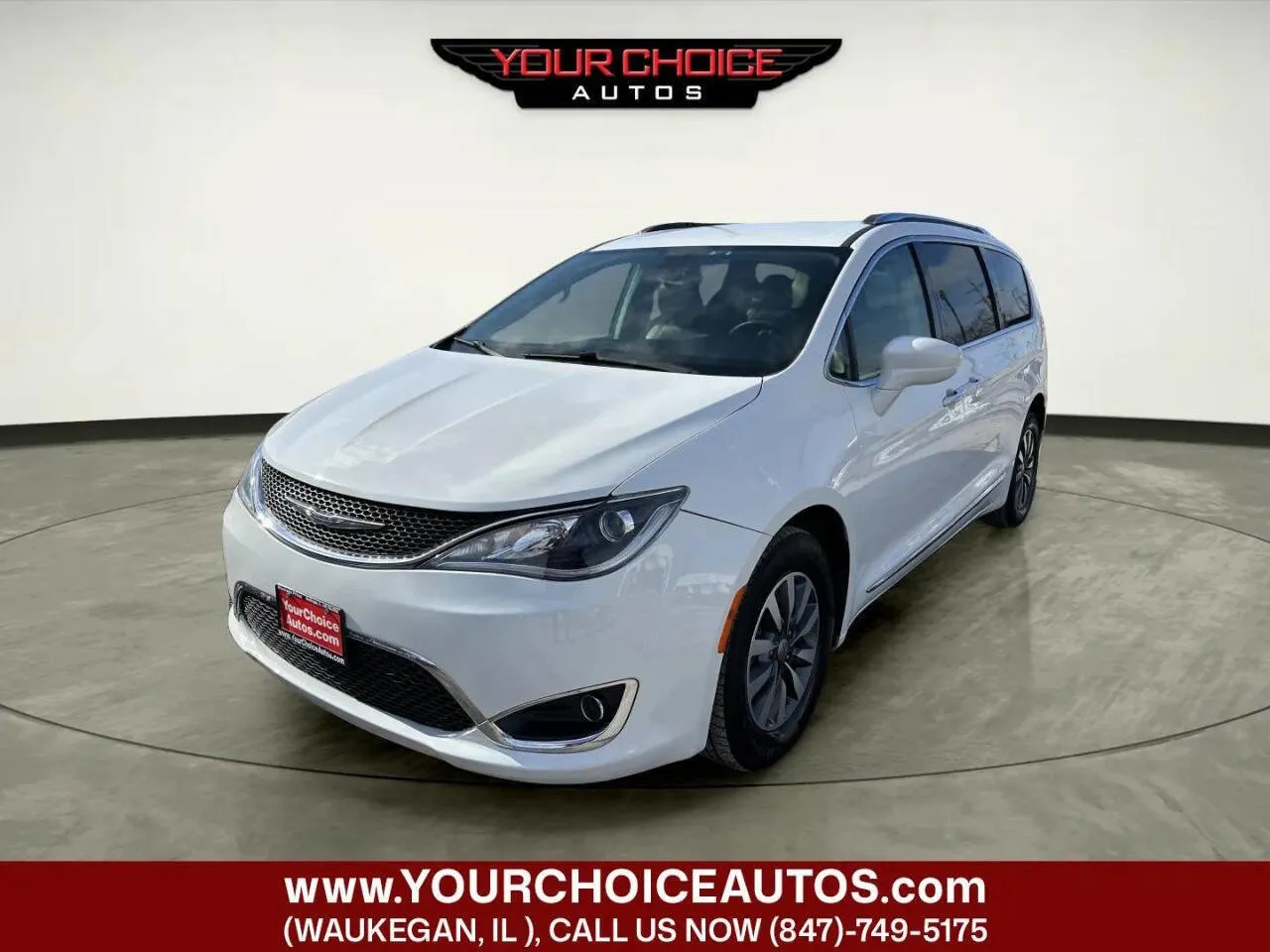 White 2020 Chrysler Pacifica Touring L Plus for sale in Waukegan, IL