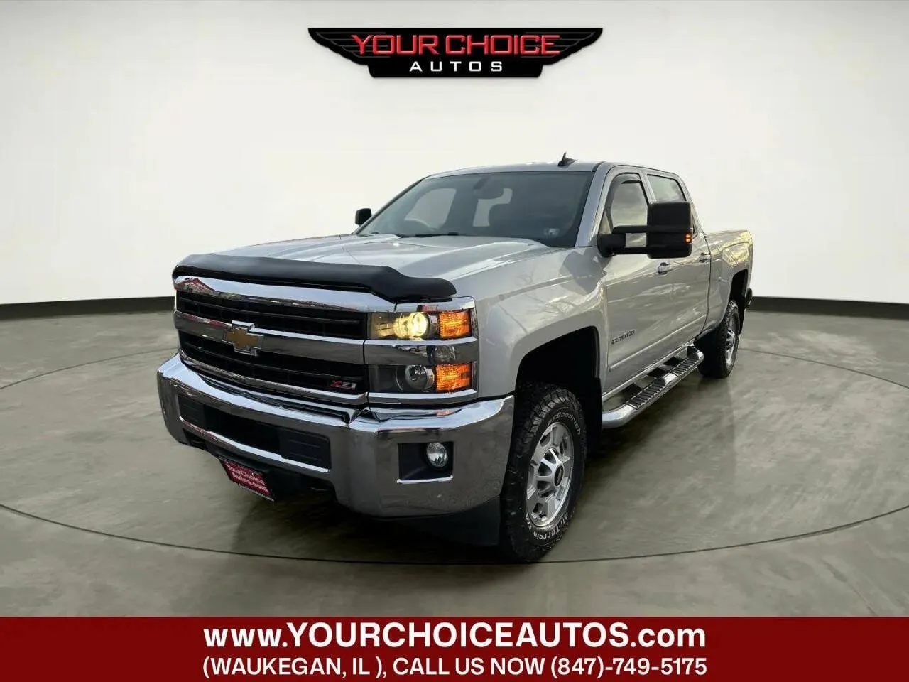 Silver 2018 Chevrolet Silverado 2500 HD LT for sale in Waukegan, IL