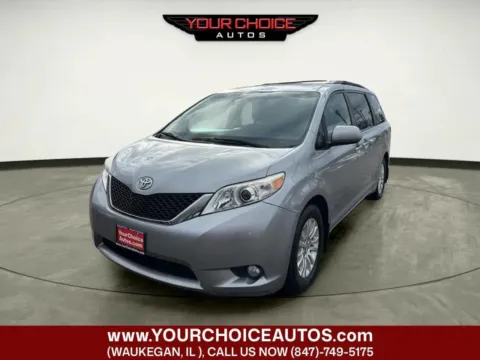 Silver 2015 Toyota Sienna Limited 7 Passenger 4dr Mini Van for sale in Waukegan, IL