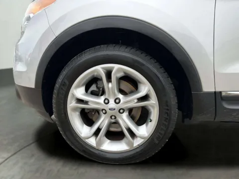 More photos of 2015 Ford Explorer Limited at Your Choice Autos - Waukegan, IL