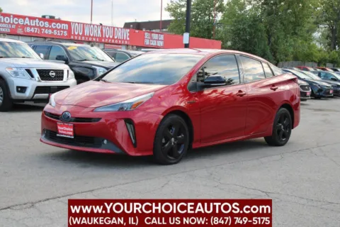 Red 2021 Toyota Prius XLE 4dr Hatchback for sale in Waukegan, IL