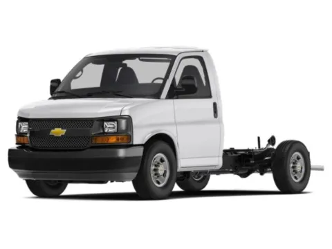 White 2016 Chevrolet Express Commercial Cutaway 3500 2dr 139 in. WB Cutaway Chassis w/1WT for sale in Waukegan, IL