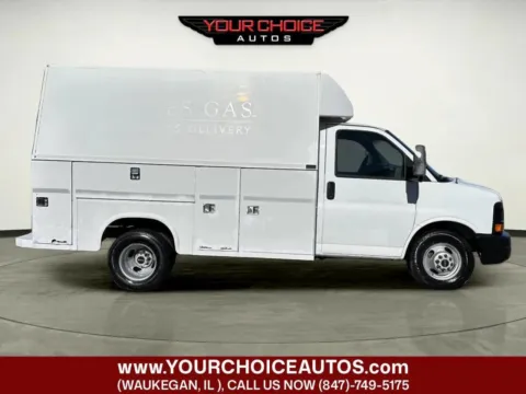 More photos of 2007 GMC Savana Cutaway C7L DRW at Your Choice Autos - Waukegan, IL