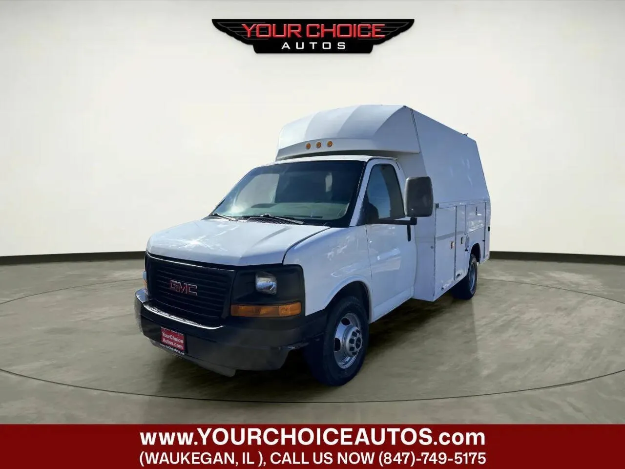 White 2007 GMC Savana Cutaway C7L DRW for sale in Waukegan, IL