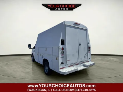 Another view of 2007 GMC Savana Cutaway C7L DRW for sale in Waukegan, IL at Your Choice Autos - Waukegan