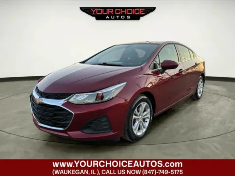Red 2019 Chevrolet Cruze LT for sale in Waukegan, IL