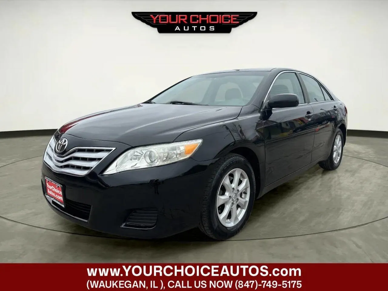 Black 2011 Toyota Camry LE 4dr Sedan 6A for sale in Waukegan, IL