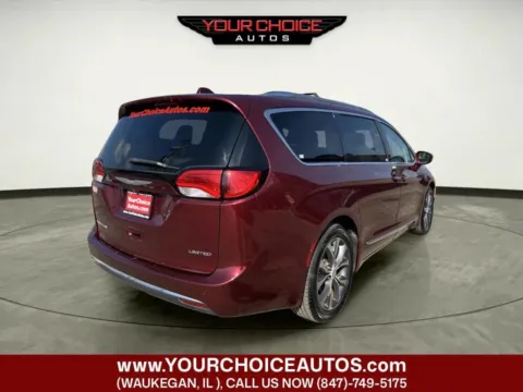 More photos of 2017 Chrysler Pacifica Limited at Your Choice Autos - Waukegan, IL