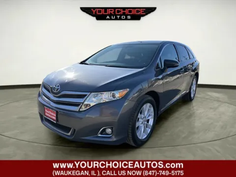 Gray 2013 Toyota Venza LE 4cyl 4dr Crossover for sale in Waukegan, IL