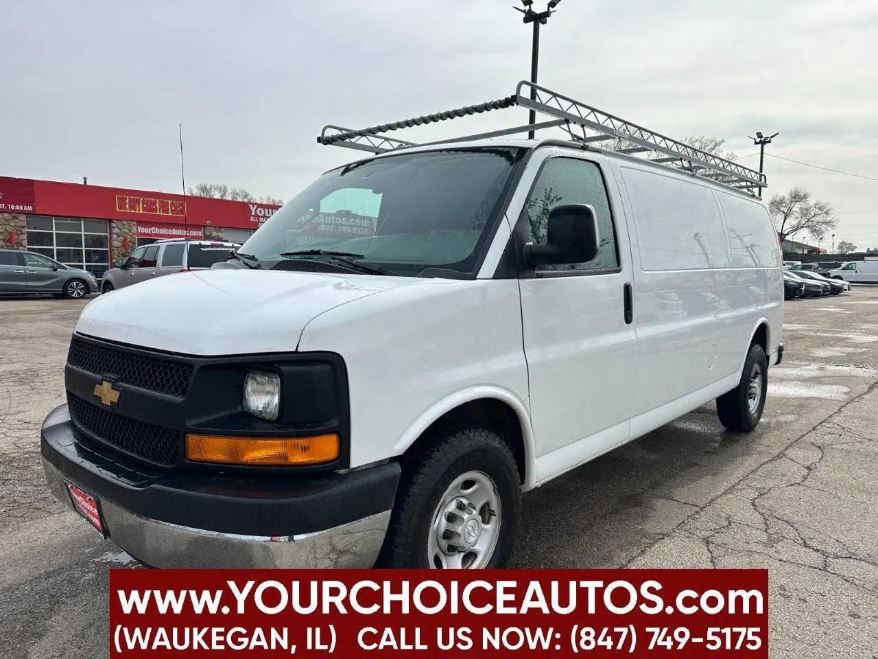 White 2017 Chevrolet Express Cargo Van 2500 3dr Extended Cargo Van for sale in Waukegan, IL