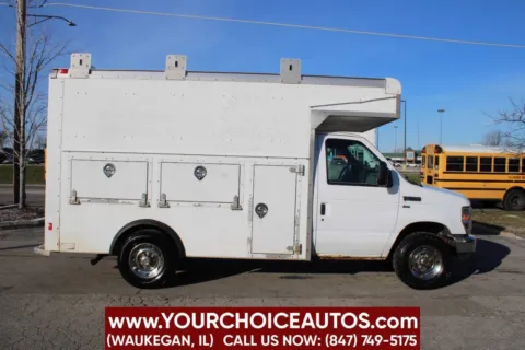 More photos of 2012 Ford Econoline Commercial Cutaway E 350 SD 2dr 176 in. WB DRW Cutaway Chassis at Your Choice Autos - Waukegan, IL