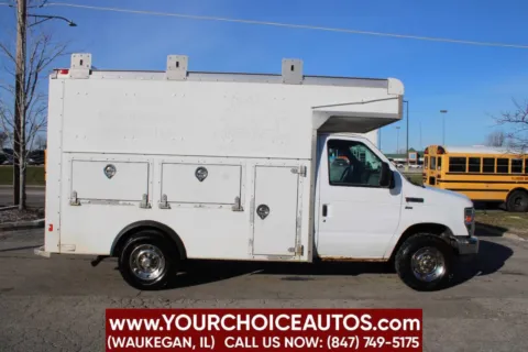 More photos of 2012 Ford Econoline Commercial Cutaway E 350 SD 2dr 176 in. WB DRW Cutaway Chassis at Your Choice Autos - Waukegan, IL