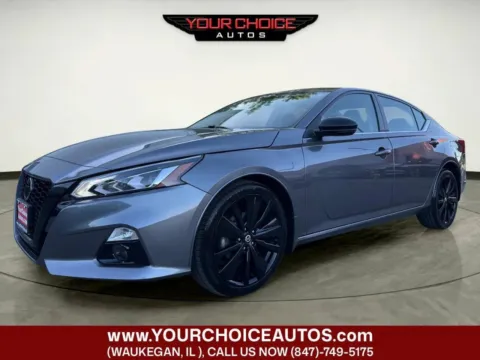 Gray 2022 Nissan Altima 2.5 SR for sale in Waukegan, IL
