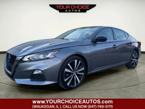 Gray 2022 Nissan Altima 2.5 SR for sale in Waukegan, IL