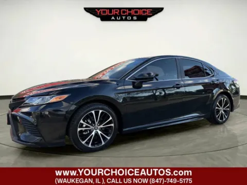 Black 2020 Toyota Camry SE 4dr Sedan for sale in Waukegan, IL