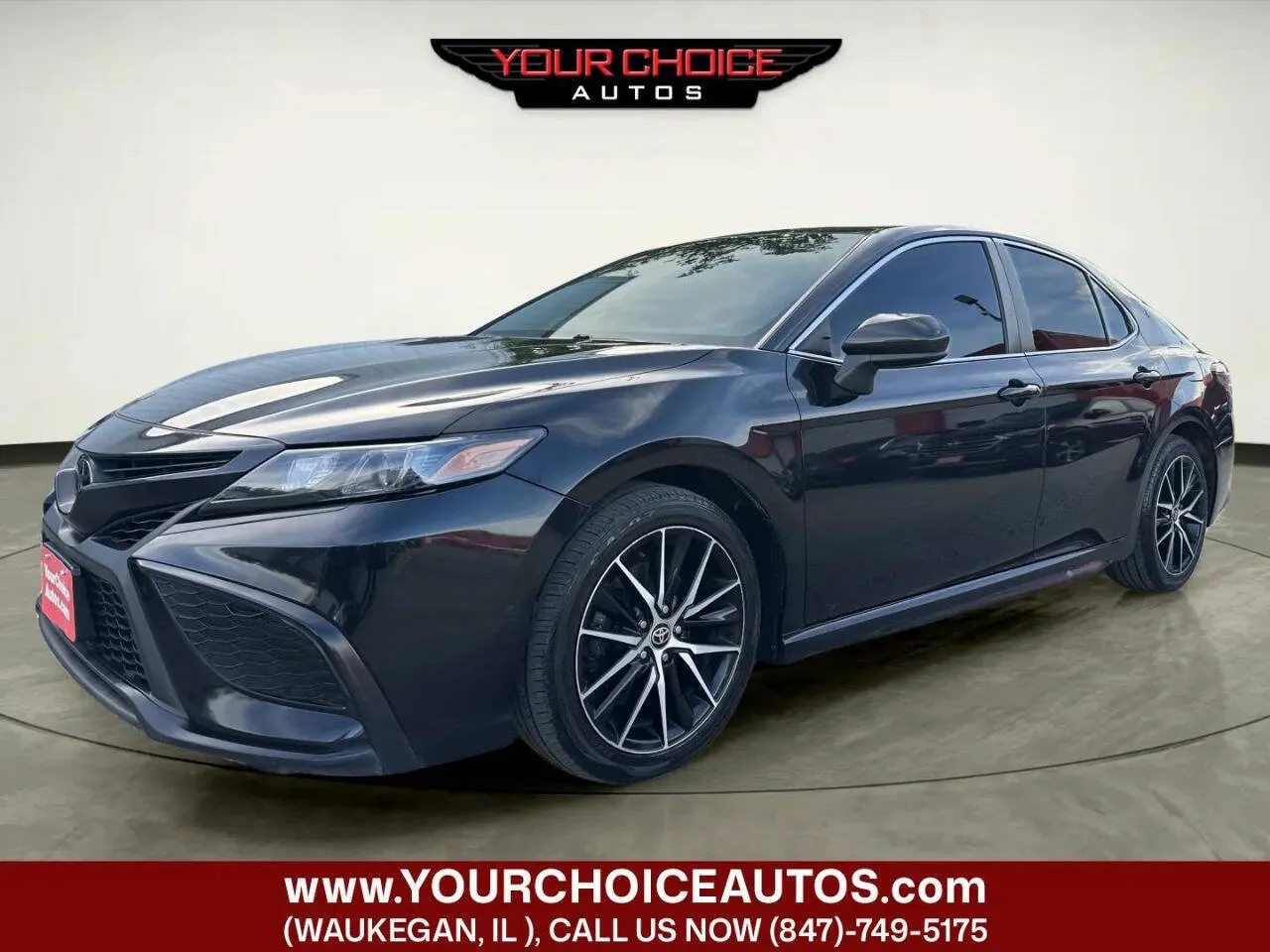 Black 2021 Toyota Camry SE 4dr Sedan for sale in Waukegan, IL