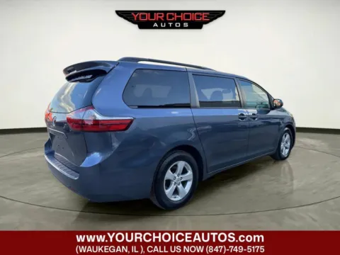 More photos of 2017 Toyota Sienna LE 8 Passenger 4dr Mini Van at Your Choice Autos - Waukegan, IL