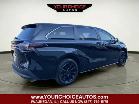 More photos of 2023 Toyota Sienna LE at Your Choice Autos - Waukegan, IL