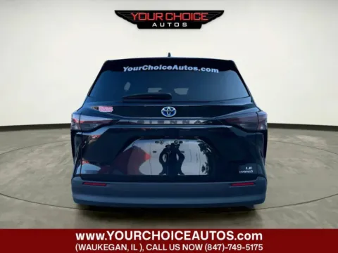 More photos of 2023 Toyota Sienna LE at Your Choice Autos - Waukegan, IL