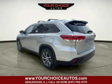 Another view of 2019 Toyota Highlander XLE AWD 4dr SUV for sale in Waukegan, IL at Your Choice Autos - Waukegan