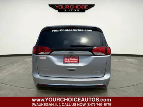 More photos of 2018 Chrysler Pacifica Limited at Your Choice Autos - Waukegan, IL