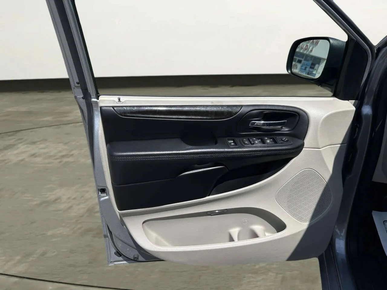 2015 Dodge Grand Caravan SXT - Photo 10