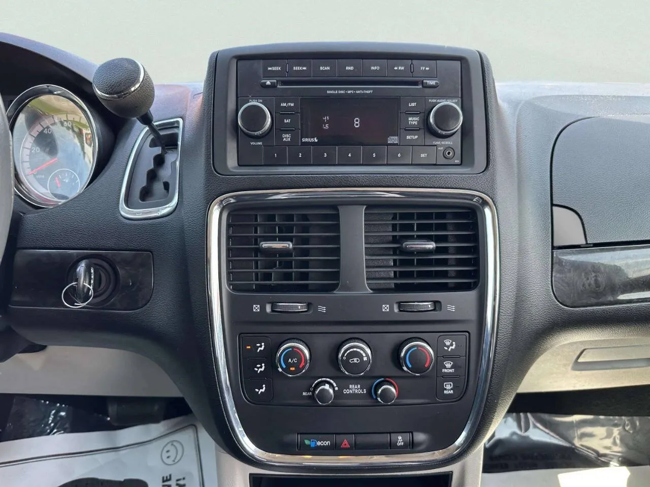 2015 Dodge Grand Caravan SXT - Photo 23