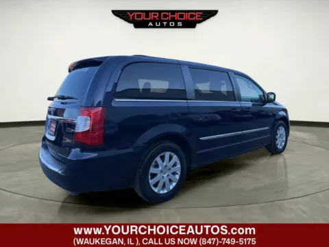 More photos of 2014 Chrysler Town & Country Touring at Your Choice Autos - Waukegan, IL