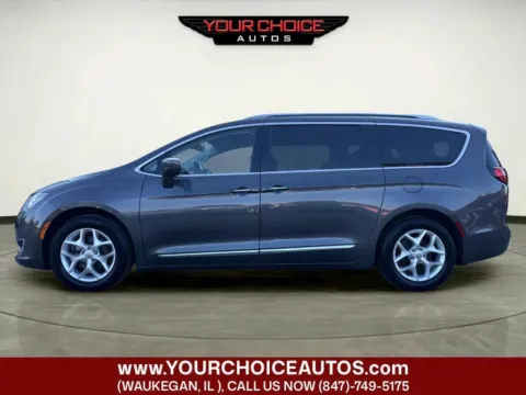 Photos of 2018 Chrysler Pacifica Touring L Plus for sale in Waukegan, IL at Your Choice Autos - Waukegan
