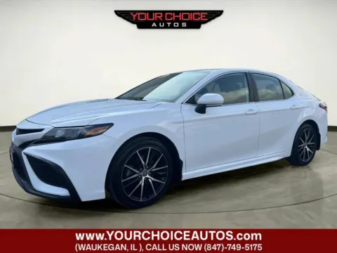 White 2022 Toyota Camry SE 4dr Sedan for sale in Waukegan, IL