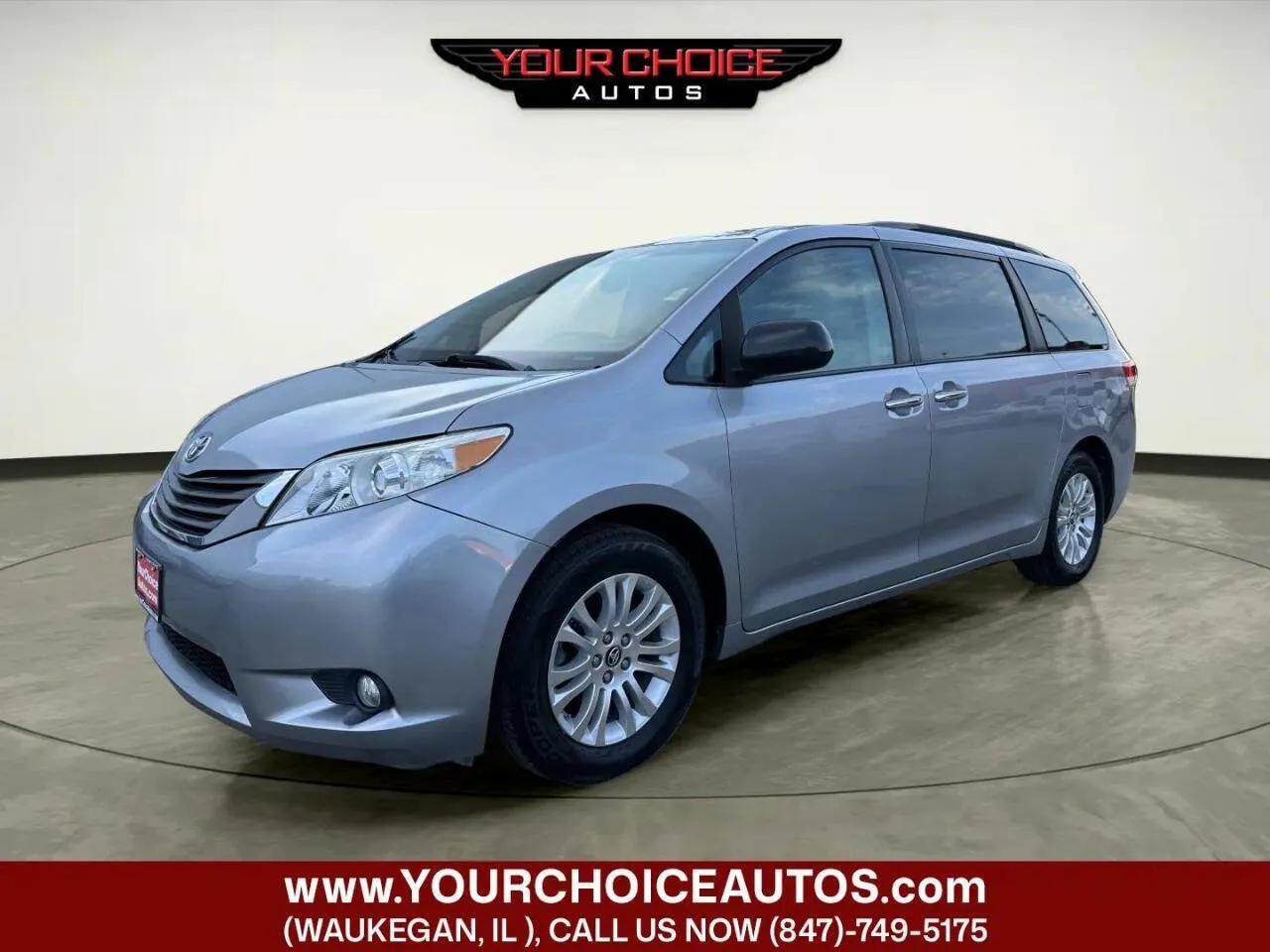 2013 Toyota Sienna XLE 8 Passenger 4dr Mini Van