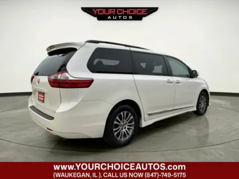 More photos of 2018 Toyota Sienna XLE 8 Passenger 4dr Mini Van at Your Choice Autos - Waukegan, IL