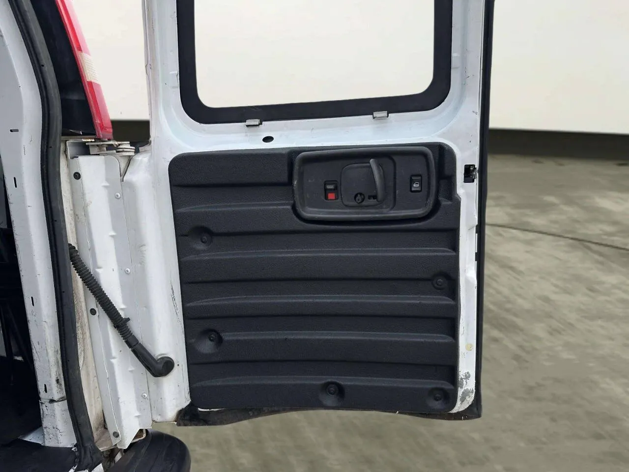 2014 Chevrolet Express Cargo Work Van - Photo 13