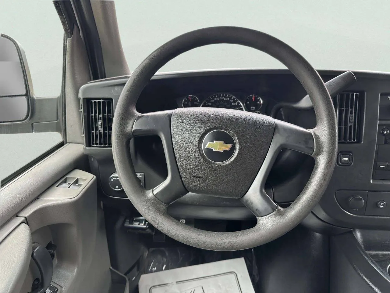 2014 Chevrolet Express Cargo Work Van - Photo 25