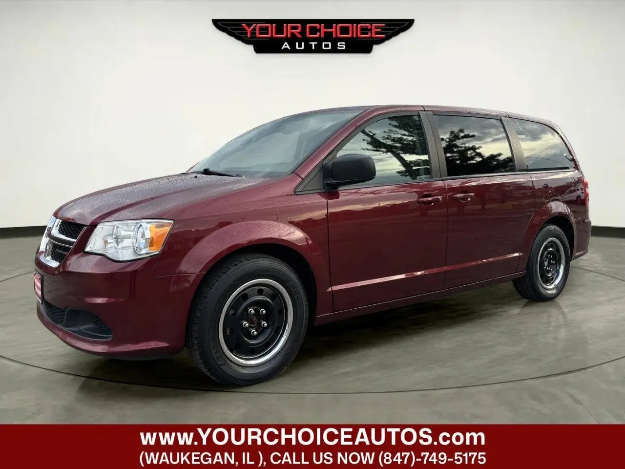 Red 2018 Dodge Grand Caravan SE for sale in Waukegan, IL