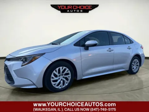 Silver 2023 Toyota Corolla LE for sale in Waukegan, IL