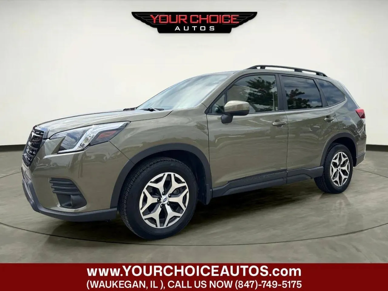 Green 2023 Subaru Forester Premium for sale in Waukegan, IL