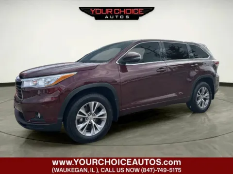 Red 2015 Toyota Highlander LE AWD 4dr SUV for sale in Waukegan, IL