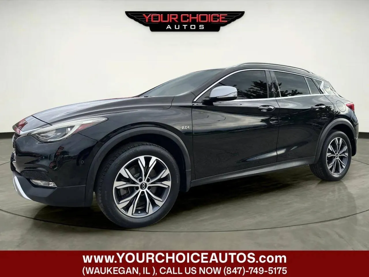 2017 INFINITI QX30 Premium