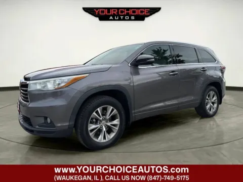 Gray 2015 Toyota Highlander XLE for sale in Waukegan, IL