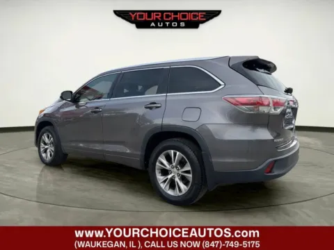 Another view of 2015 Toyota Highlander XLE for sale in Waukegan, IL at Your Choice Autos - Waukegan