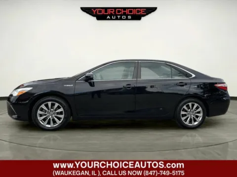 Photos of 2017 Toyota Camry XLE 4dr Sedan for sale in Waukegan, IL at Your Choice Autos - Waukegan