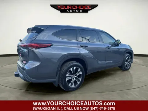 More photos of 2021 Toyota Highlander XLE at Your Choice Autos - Waukegan, IL