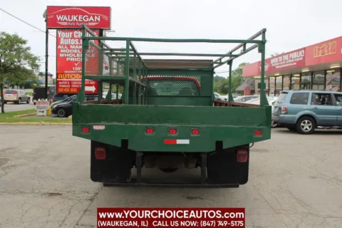 More photos of 2002 Ford Super Duty F-550 DRW 4X2 2dr Regular Cab 140.8 200.8 in. WB at Your Choice Autos - Waukegan, IL