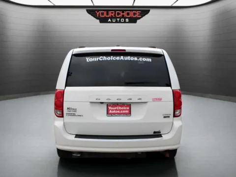 More photos of 2011 Dodge Grand Caravan Crew at Your Choice Autos - Waukegan, IL