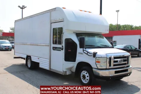 Another view of 2008 Ford Econoline Commercial Cutaway E 350 SD 2dr Commercial/Cutaway/Chassis 138 176 in. WB for sale in Waukegan, IL at Your Choice Autos - Waukegan