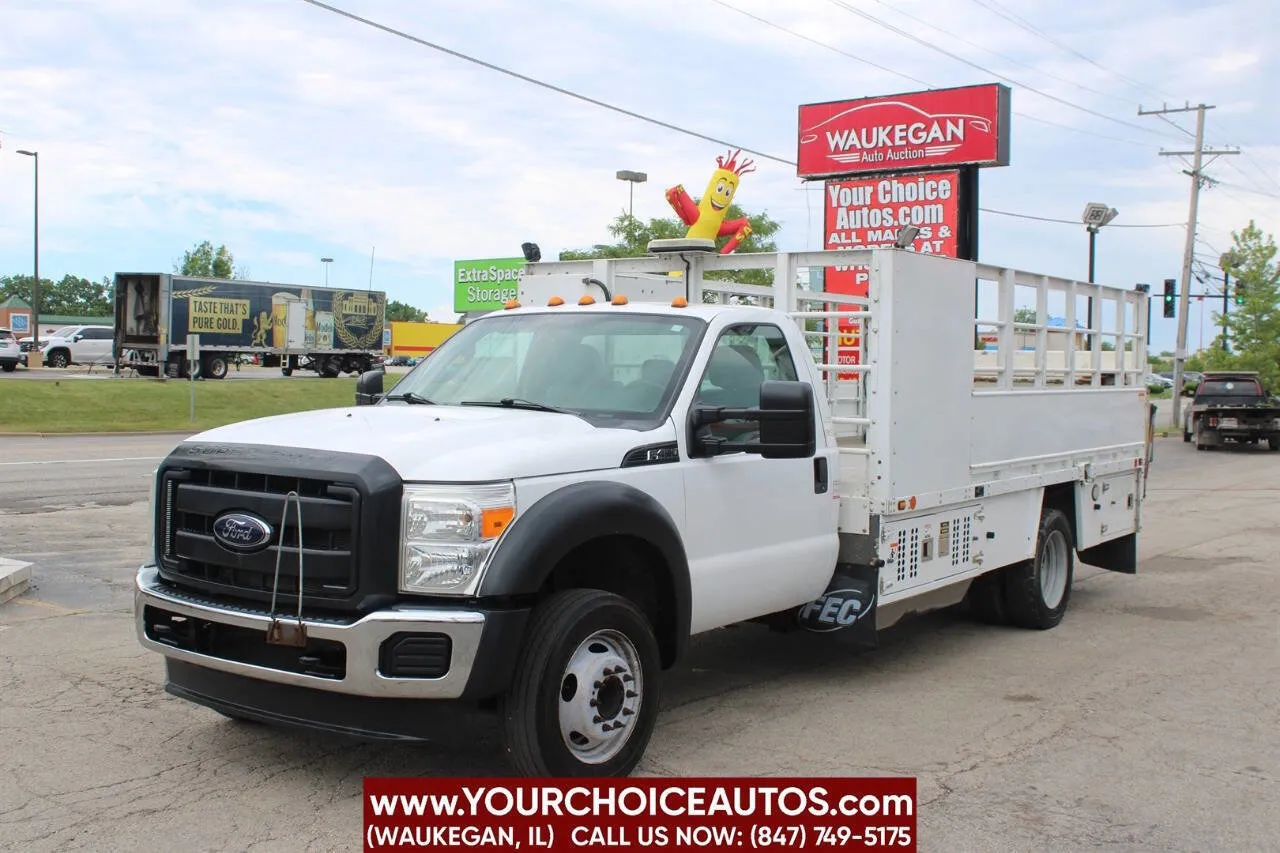 White 2012 Ford Super Duty F-450 DRW 4X2 2dr Regular Cab 140.8 200.8 in. WB for sale in Waukegan, IL