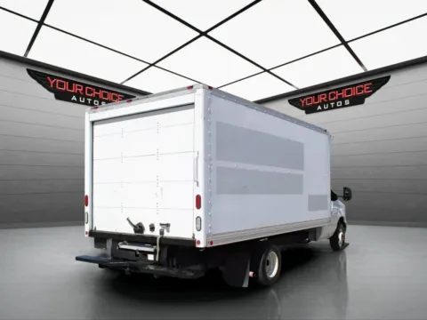 More photos of 2013 Ford Econoline Commercial Cutaway E 350 SD 2dr 176 in. WB DRW Cutaway Chassis at Your Choice Autos - Waukegan, IL