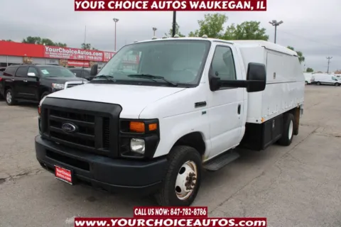 White 2012 Ford Econoline Commercial Cutaway E 450 SD 2dr Commercial/Cutaway/Chassis 158 176 in. WB for sale in Waukegan, IL